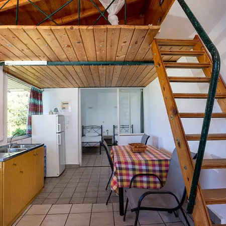 Apartman Varagoulis Giannis & Lenas